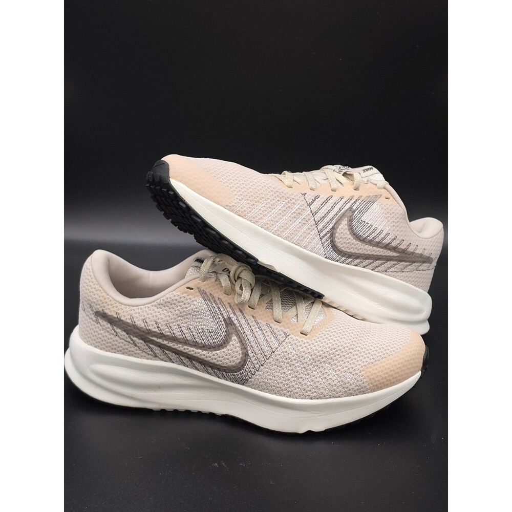 Nike Run Defy Women’s 8 Beige Tan Road Running Shoes HM9593-100 New No Box